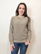 Pullover effetto strappato