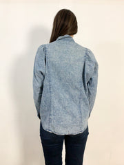 Delicata camicia in denim