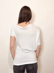 T-shirt rifinita