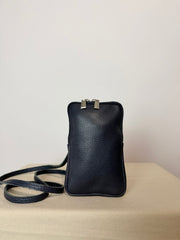 Porta cellulare in vera pelle blu, design essenziale e raffinato
