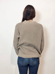 Pullover effetto strappato